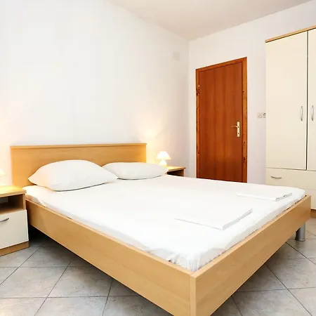 Appartement Sreser 10138b *