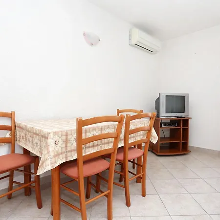 Apartman Sreser 10138b *